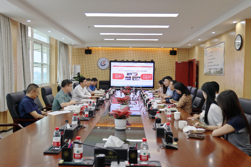 聚焦产教深度融合  深化校企合作交流——四川新绿色集团董事局主席周厚成一行来mg冰球交流